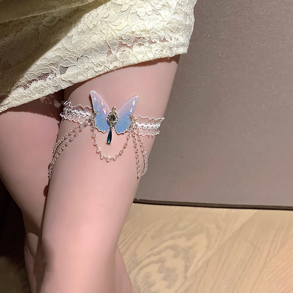 Modieuze vlinderpatroon elasti - Body Jewelry For You recensie en prijs