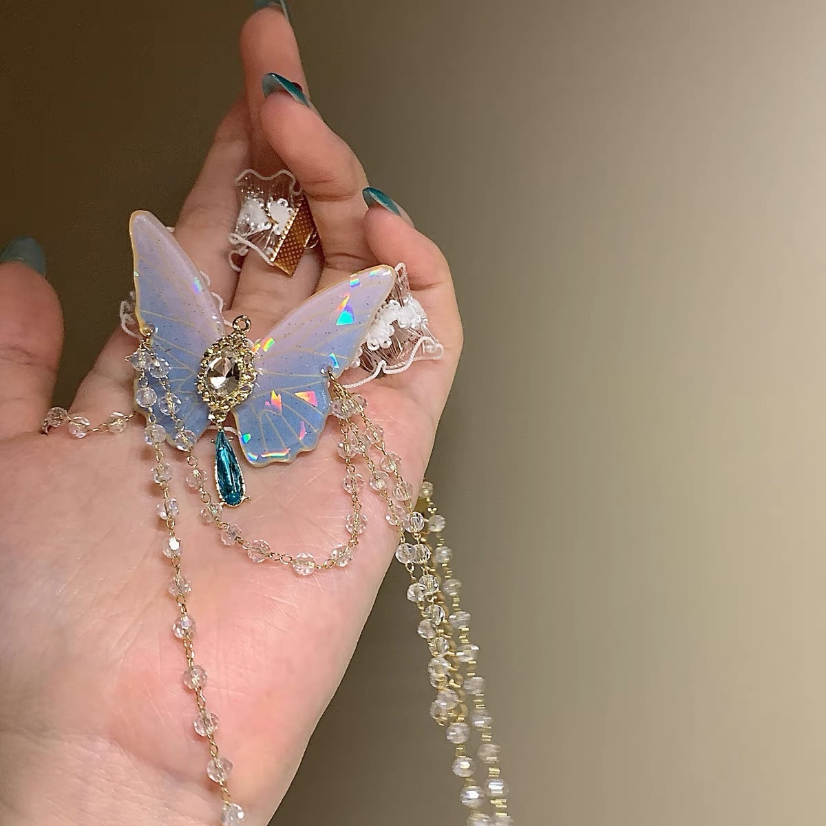Modieuze vlinderpatroon elasti - Body Jewelry For You recensie en prijs