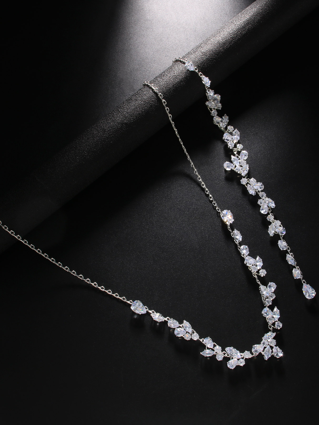 Kristallen blad achtergrondket - Body Jewelry Necklace recensie en prijs